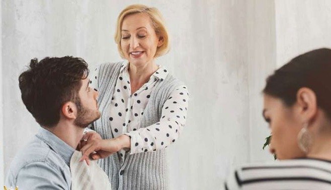 چگونه با شوهر وابسته به خانواده رفتار کنیم | راهکارهای عملی و موثر