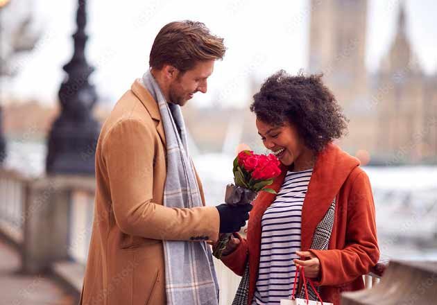 نشانه های عشق مرد متاهل به زن متاهل | دیدگاه روانشناسی