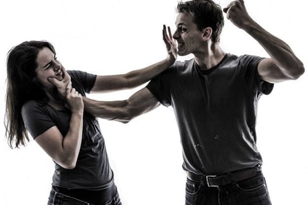 شوهرم کتکم میزنه؛ چیکار کنم | راهنمای ایمنی فوری