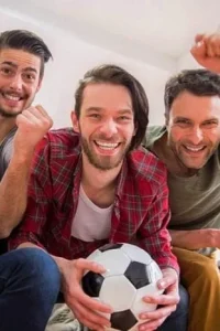 چیکار کنم شوهرم دست از رفیقبازی برداره | راهکارهایی که قطعا جواب می دهد !