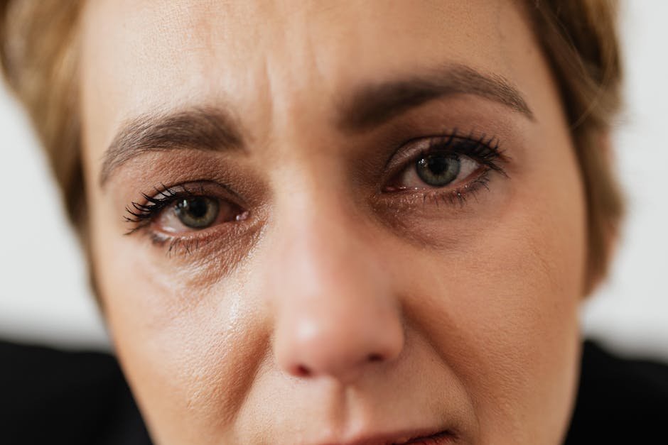 نشانههایی که میگوید تنهایی نیاز به توجه جدی دارد