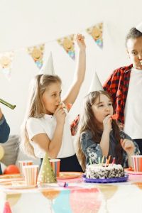 برای جشن تولد دخترم چیکار کنم | بهترین ایدهها برای یک تولد شاد و بهیادماندنی