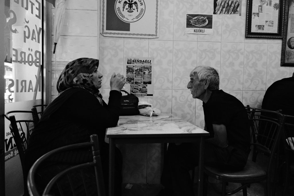 چطور بدون فشار با او صحبت کنی